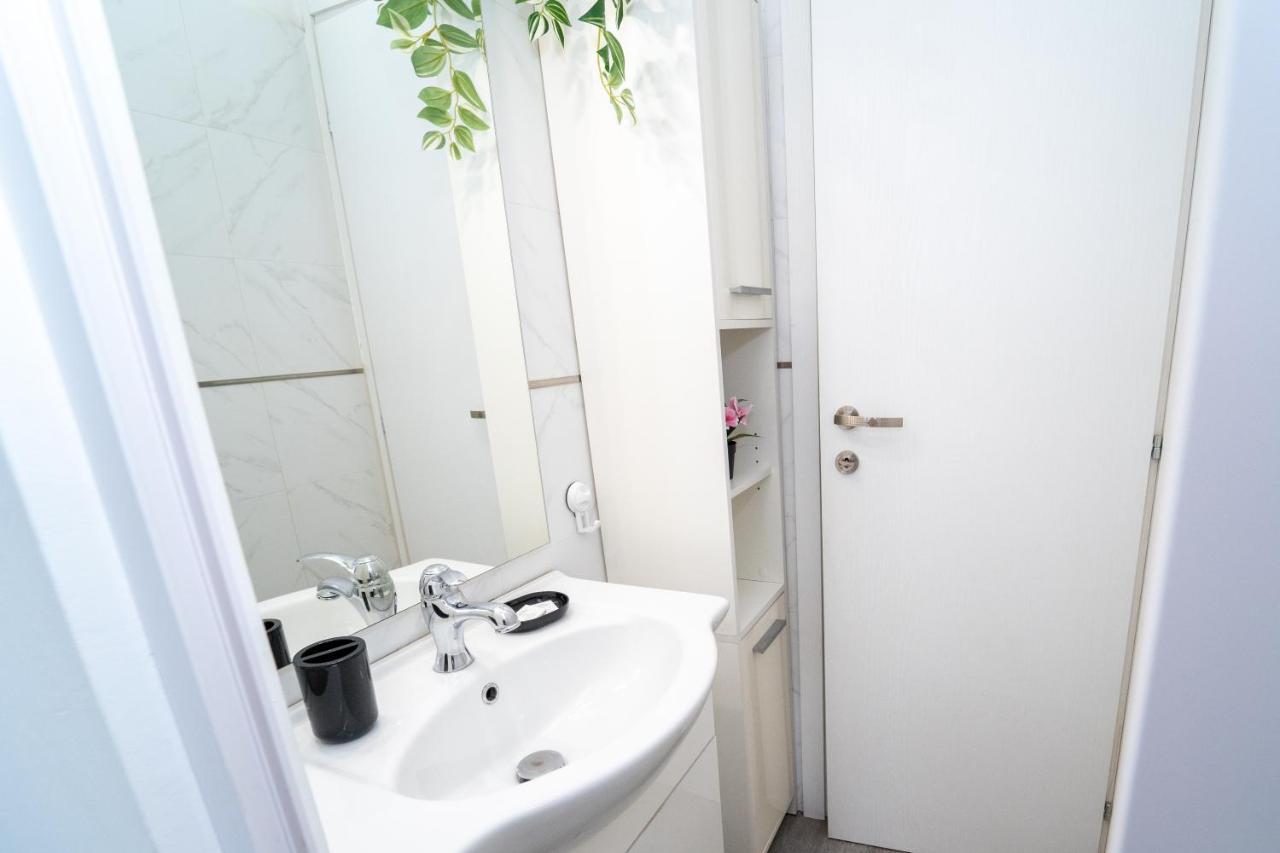 Alba Apartment Near Milan Брессо Экстерьер фото
